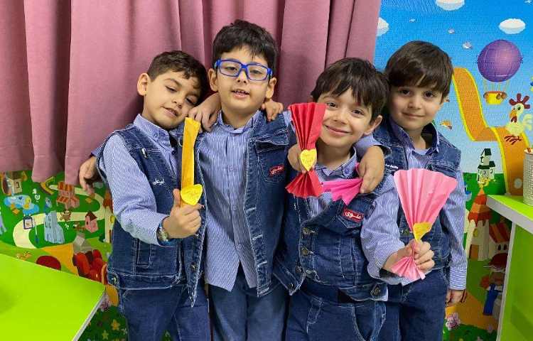 درست کردن کاردستی روز دانش آموز-زنگ General English 1