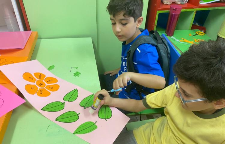 : درست کردن کاردستی مربوط به حروف x,y,ch,sh,th 1