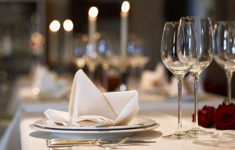 :درس اتیکت، آموزش استفاده از کارد و چنگال 1