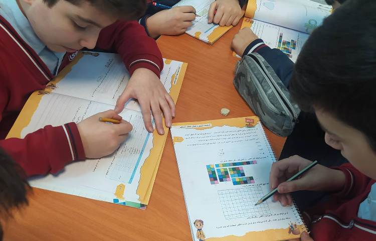 درس استعداد تحلیلی حل تمرینات به صورت گروهی 5