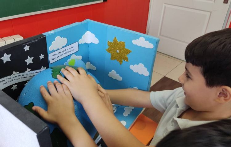 : درس با طبیعت، آموزش اولیه شب و روز و کره زمین 5