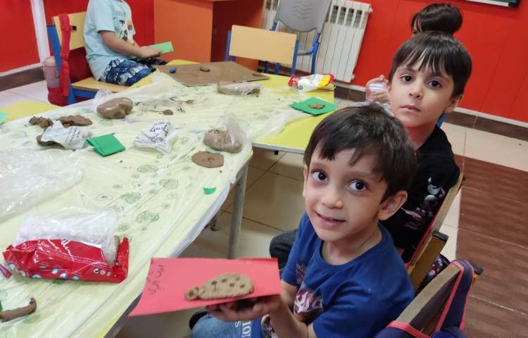 : درس خلاقیت، درست کردن لاک پشت با استفاده از سفال 3