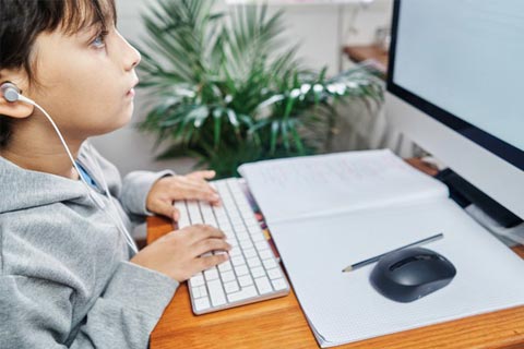 10 راهکار برای مطالعه‌ی بهتر برای درس خواندن مجازی