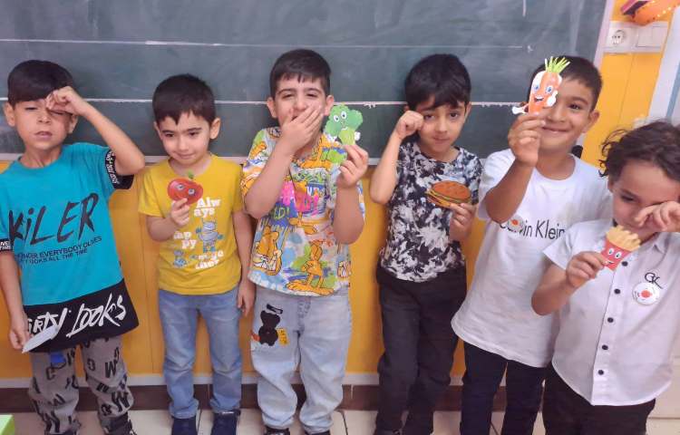 :درس دانشمند کوچک با موضوع خوراکی های سالم و ناسالم 2