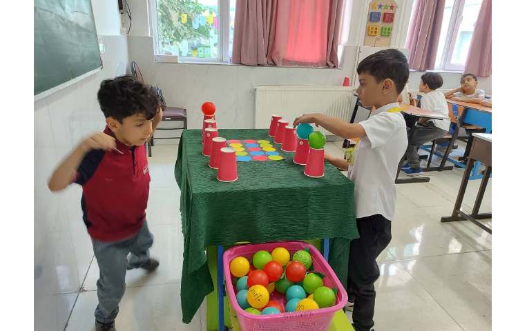 درس ریاضی آموزش الگویابی در کلاس انجام شد 3