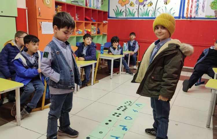 درس ریاضی: بازی پرش بر روی اعداد به صورت هماهنگ 2