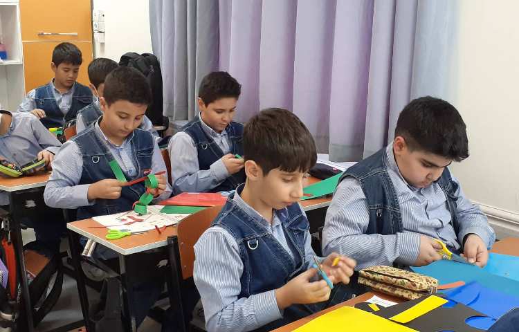 درس ریاضی تمرین صفحه 11 کاردستی گیره و حلقه 2