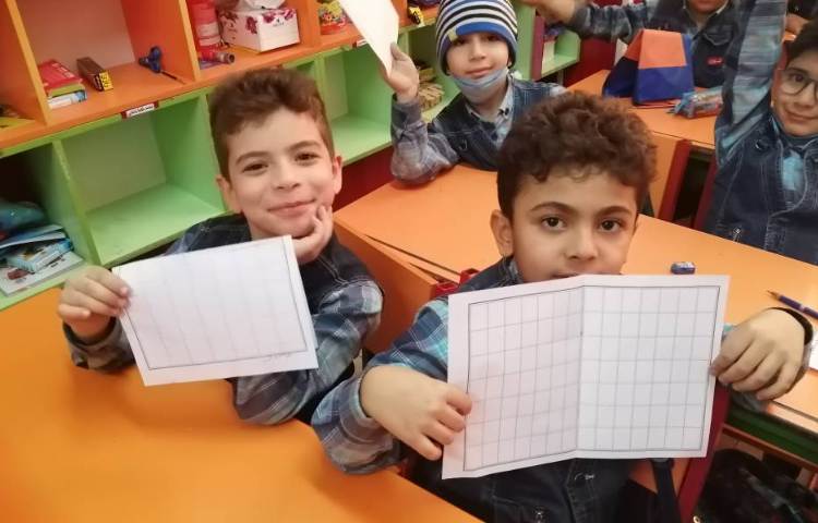 :درس ریاضی، دست ورزی تقارن 5