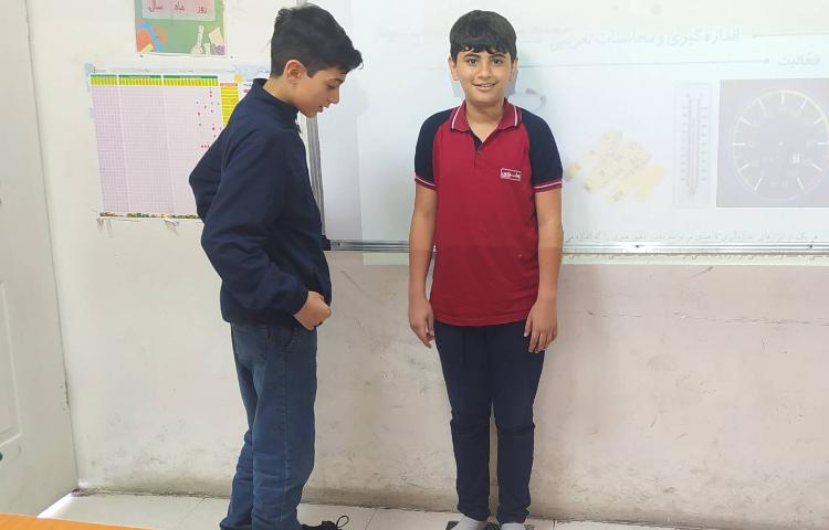 درس ریاضی دست ورزی تقریب 4