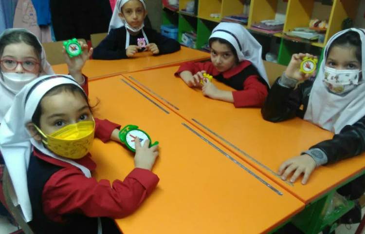 درس ریاضی مبحث دقیقه در ساعت