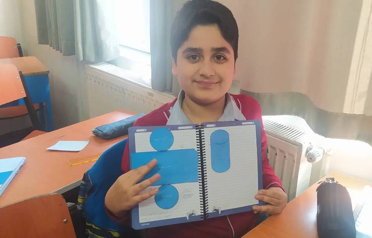 درس ریاضی محاسبه مساحت گسترده استوانه 1