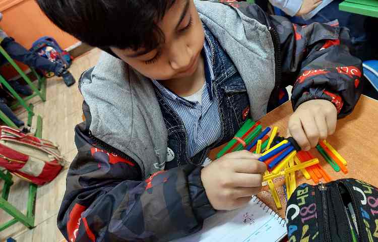 درس: ریاضی موضوع: آموزش جمع فرایندی با دست‌ورزی 3