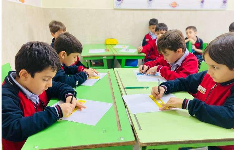 درس: ریاضی موضوع: تقارن