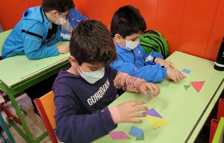 :درس ریاضی، پرورش هوش فضایی در درک روابط بین اشکال هندسی 2