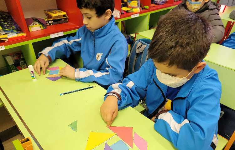 :درس ریاضی، پرورش هوش فضایی در درک روابط بین اشکال هندسی 3