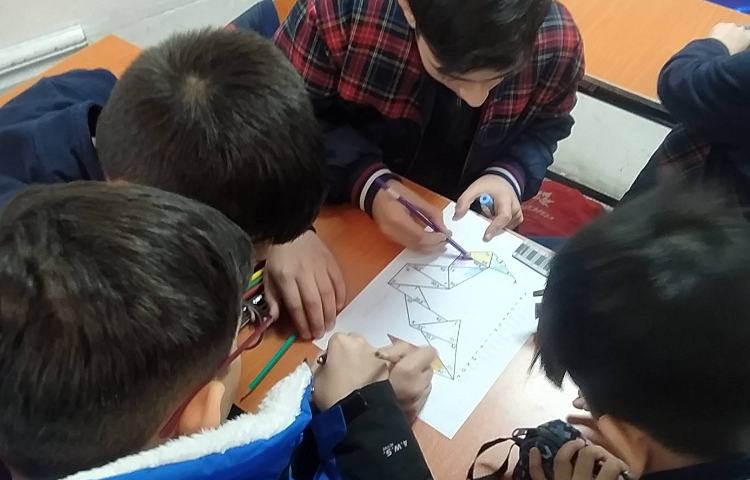 درس ریاضی پیدا کردن زاویه ها و محاسبه آنها 8