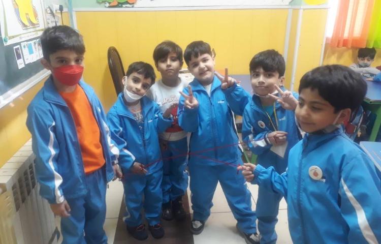 :درس زبان، انجام بازی با کاموا 1