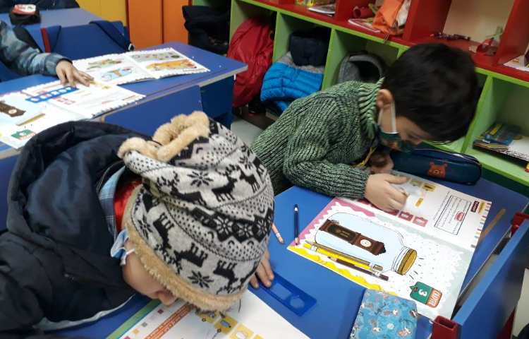 :درس زبان، انجام تمرین های کتاب math 1