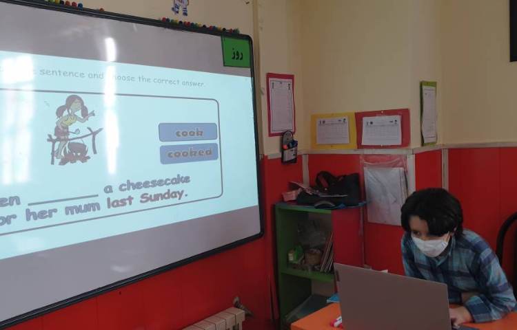 :درس زبان، تمرین جمله سازی زمان گذشته همراه با بازی 4