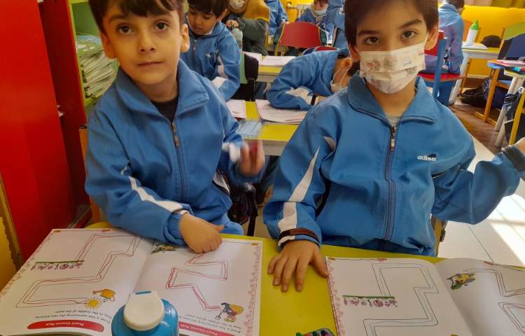 :درس زبان، تمرین دست ورزی