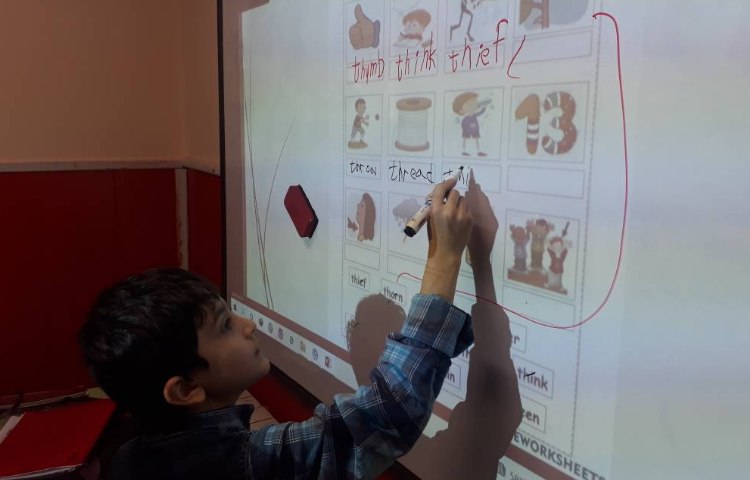 :درس زبان، مبحث review حرف th