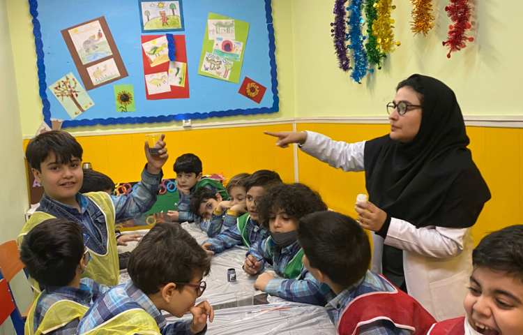 :درس زبان، Science week 3