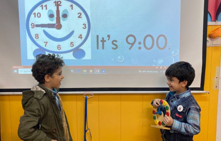 :درس زبان Math, time 4