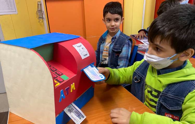 :درس سوادمالی، آشنایی با دستگاه خودپرداز