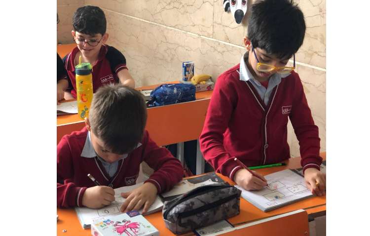 درس سواد مالی انجام فعالیت درس شعار تبلیغاتی 6