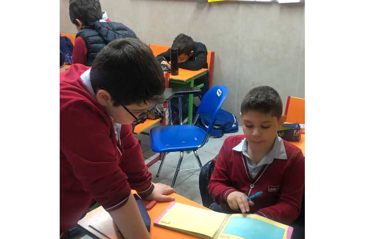 درس سواد مالی موضوع تکمیل فعالیت های کلاسی به صورت گروهی 1