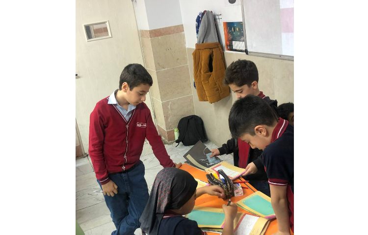 درس سواد مالی موضوع تکمیل فعالیت های کلاسی به صورت گروهی 3