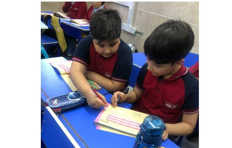 درس سواد مالی موضوع تکمیل فعالیت های کلاسی به صورت گروهی 3