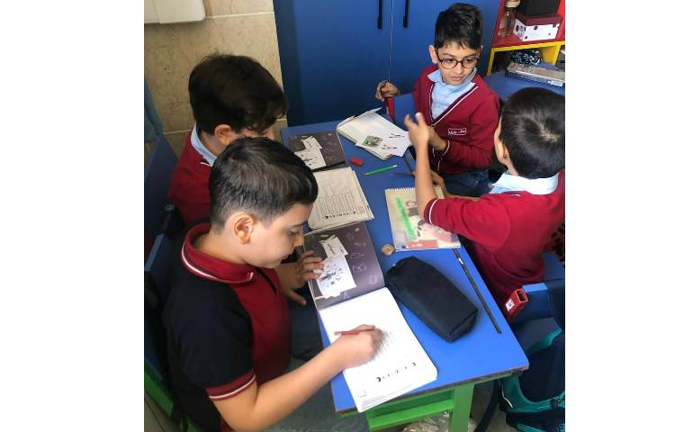 درس سواد مالی موضوع تکمیل فعالیت های کلاسی به صورت گروهی 3