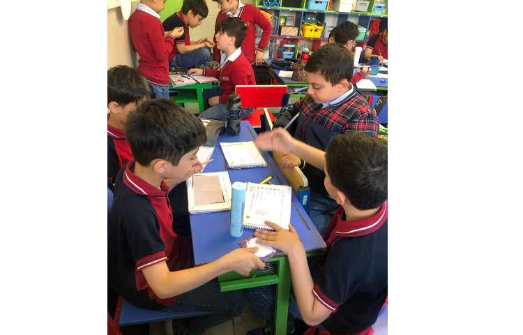 درس سواد مالی موضوع تکمیل فعالیت های کلاسی به صورت گروهی 7