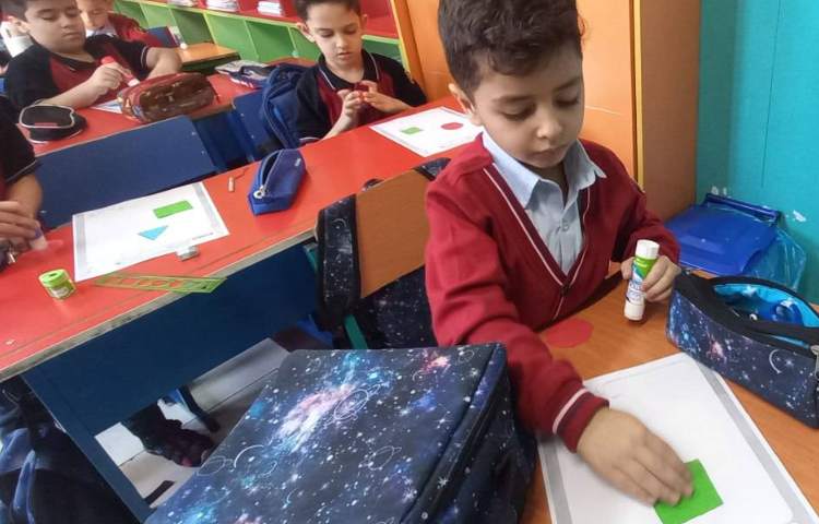 درس شیرین ریاضی (اشکال هندسی) کار باقیچی