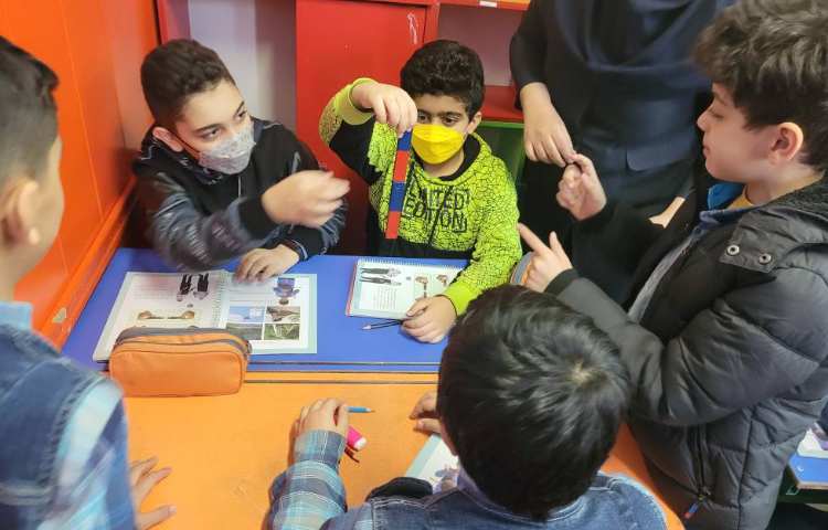 :درس علوم،فعالیت عملی مبحث نیرو همه جا 2 (نیروی مغناطیسی) غیر تماسی 11