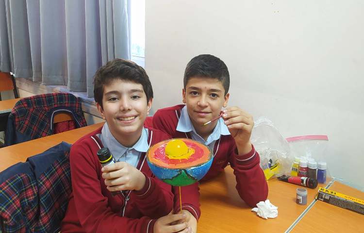 درس علوم آزمایش ساخت کره و لایه های آن 6