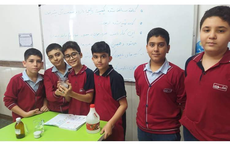 درس علوم آزمایش پتاسیم پرمنگنات و رنگ بری آن 3