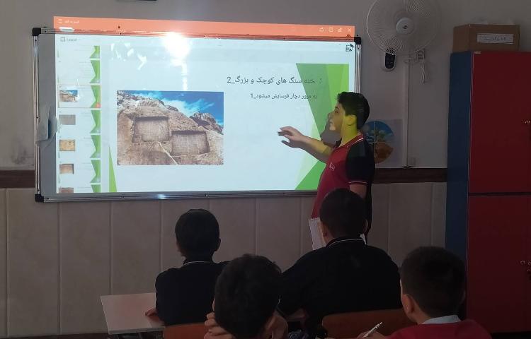 درس علوم آزمایش پتاسیم پرمنگنات و رنگ بری آن 8