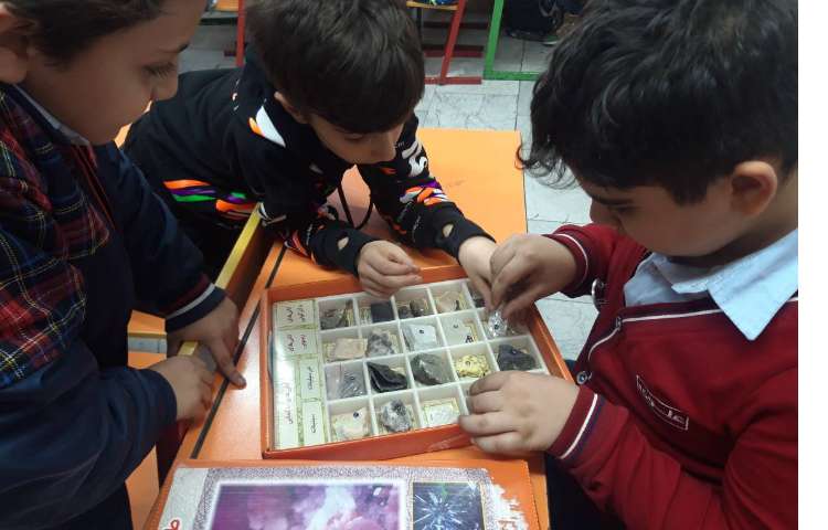 درس علوم آشنایی با انواع سنگها و کانی ها 5