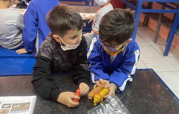 درس علوم آشنایی با حیوانات اهلی و غیر اهلی 4