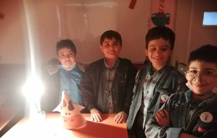 :درس علوم، آشنایی با سایه و جهت آن 5