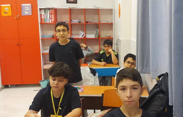 درس علوم با استفاده از متد بارش فکری 3