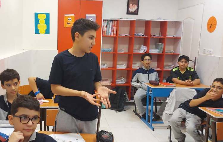 درس علوم با استفاده از متد بارش فکری