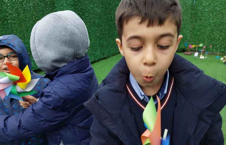 درس علوم تجربی: آزمایش فرفره، بادنما، بادسنج 3