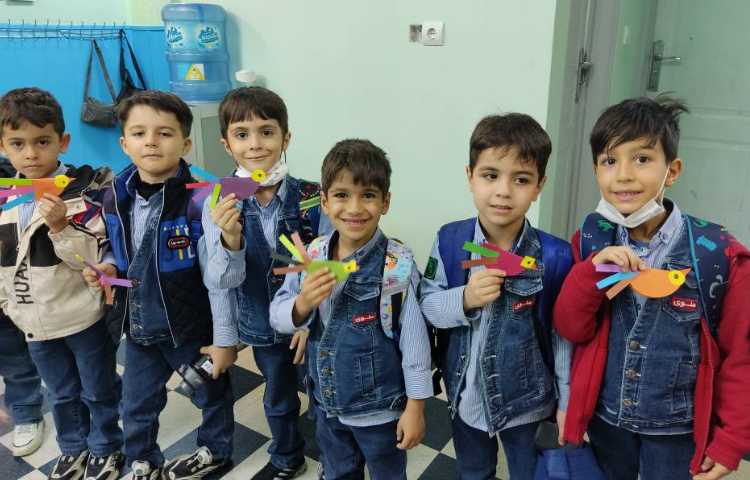 درس علوم: دست ورزی پرنده