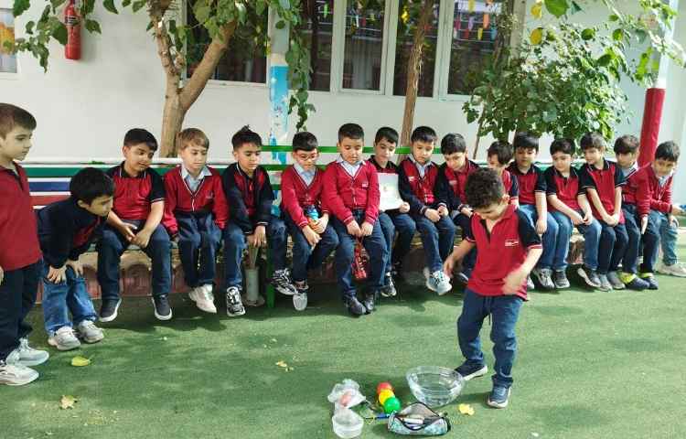 درس علوم موضوع درس: مفهوم سبک و سنگین 4