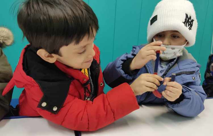 درس علوم موضوع: کار با آهنربا