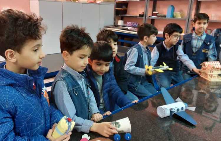 درس علوم و ارائه ی دانش آموزان 3