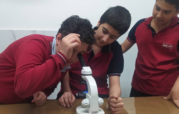 درس علوم کار با میکروسکوپ